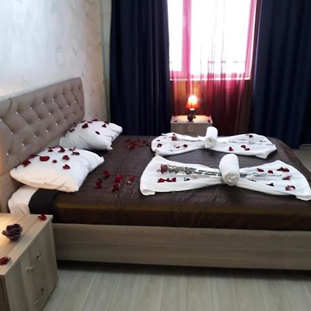 באטומי Penthouse Hotel מראה חיצוני תמונה