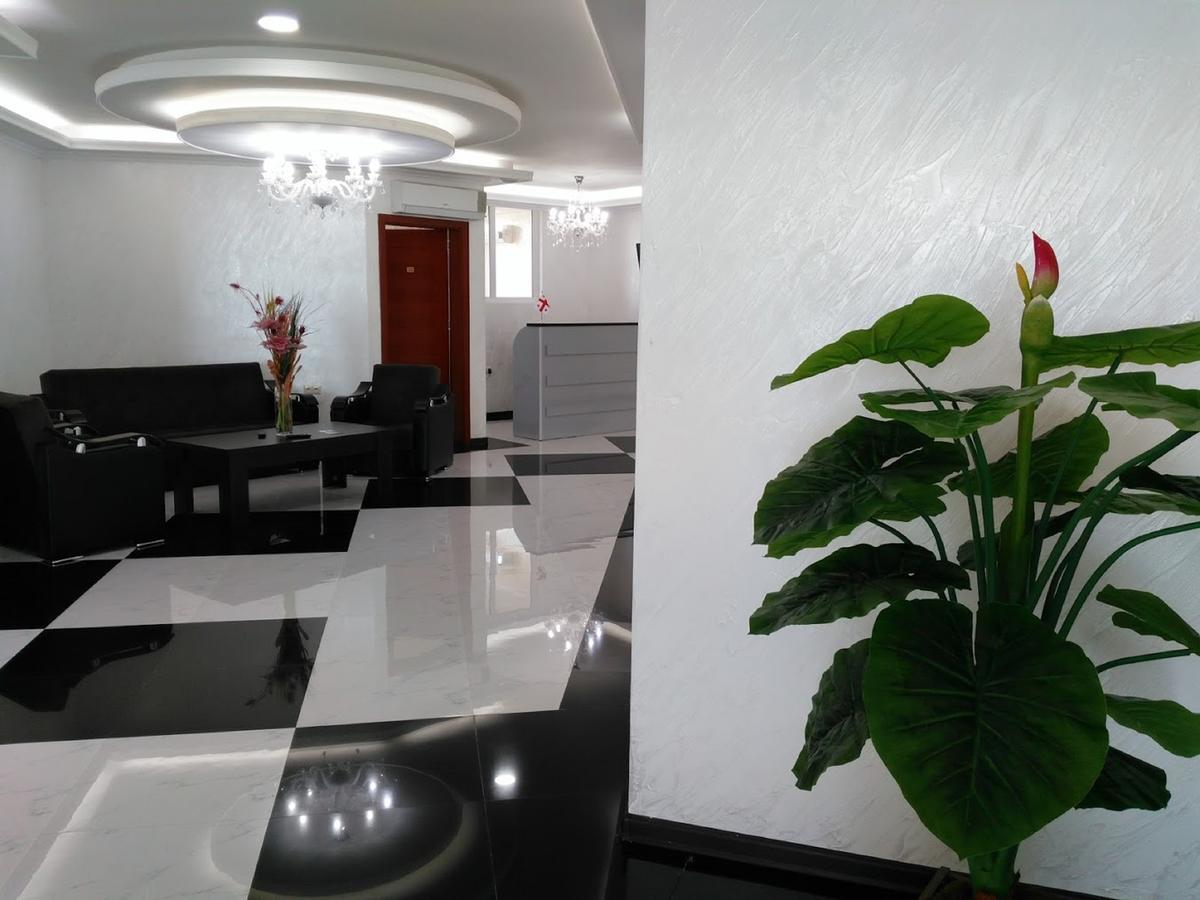 באטומי Penthouse Hotel מראה חיצוני תמונה