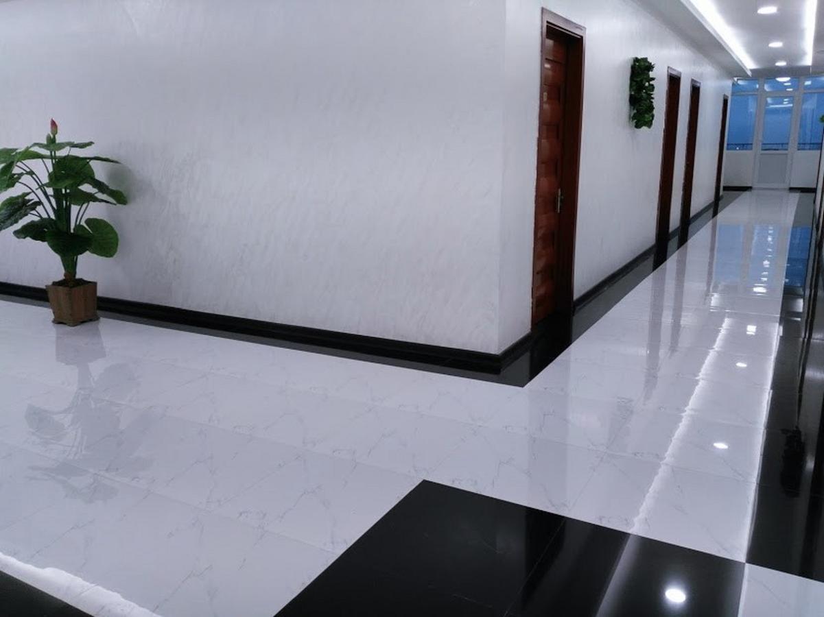 באטומי Penthouse Hotel מראה חיצוני תמונה