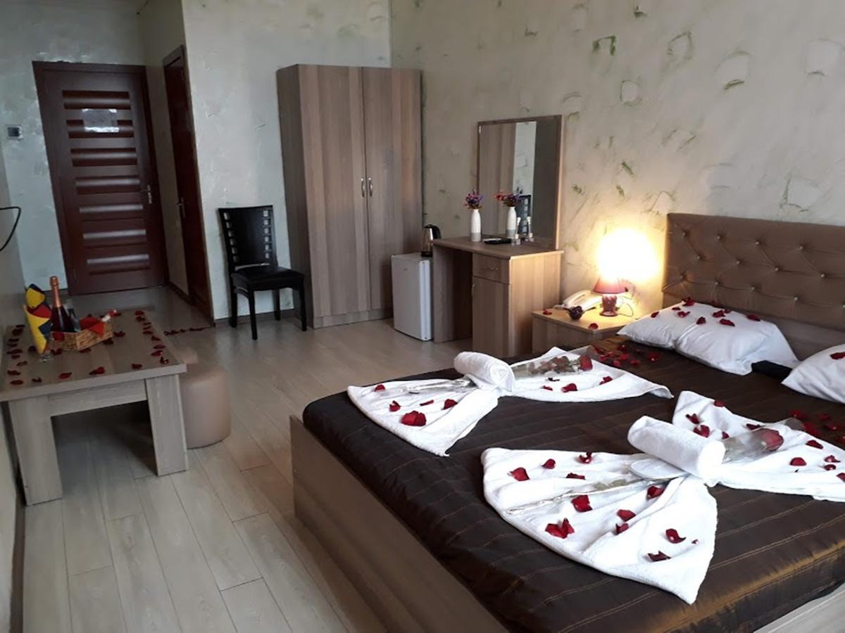 באטומי Penthouse Hotel מראה חיצוני תמונה